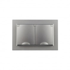 Розетка двойная с заземлением с защитными шторками и крышкой 16А в сборе IP44 IEK Brite РСбш12-3-44-БрС сталь &mdash; Multielectrika