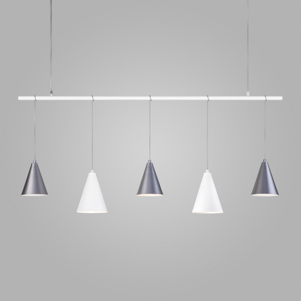 Подвесной светильник с конусными плафонами 50088/5 белый/серебро фото 1 &mdash; Multielectrika