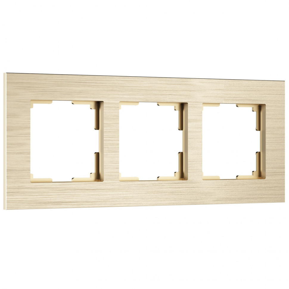 Рамка из металла на 3 поста АluMax шампань алюминий W0033511 фото 1 &mdash; Multielectrika