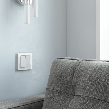 Выключатель двухклавишный проходной (белый матовый) W1122061 — Multielectrika