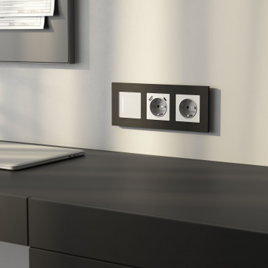 Рамка из металла на 3 поста АluMax черный алюминий W0033508 — Multielectrika