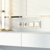 Рамка из поликарбоната на 4 поста Snabb слоновая кость/золото W0041932 фото 3 &mdash; Multielectrika