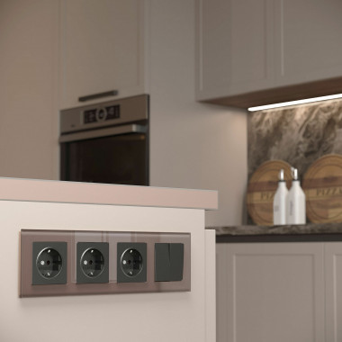 Рамка из стекла на 4 поста Favorit латте W0041142 &mdash; Multielectrika