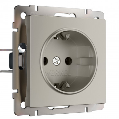 Розетка с заземлением и шторками (дымчатый) W1271104 &mdash; Multielectrika