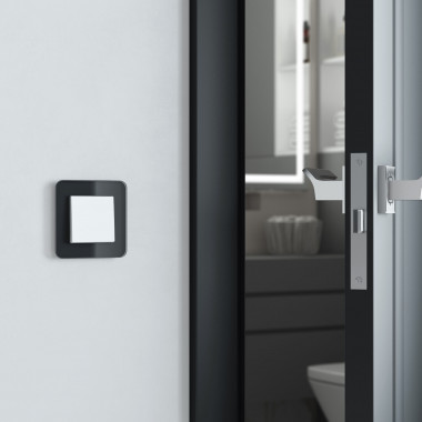 Рамка из стекла на 1 пост Elite черный W0012448 &mdash; Multielectrika