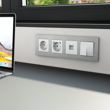 Рамка из металла на 4 поста АluMax алюминий W0043506 &mdash; Multielectrika