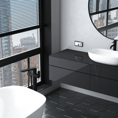 Розетка с заземлением и шторками c крышкой IP44 N (белый матовый) W1171261 — Multielectrika