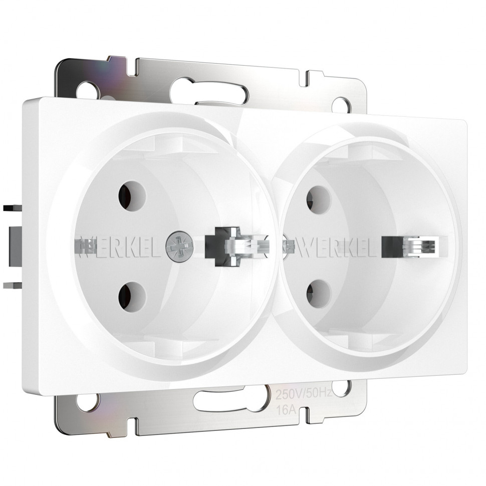 Розетка двойная с заземлением (белая) W1172001 фото 1 &mdash; Multielectrika