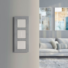 Рамка из металла на 3 поста АluMax алюминий W0033506 &mdash; Multielectrika