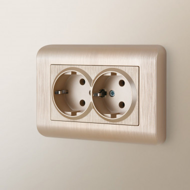 Розетка двойная с заземлением (шампань рифленый) W1172010 — Multielectrika
