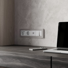 Рамка из поликарбоната на 4 поста Split дымчатый/белый, soft-touch W0043067 &mdash; Multielectrika