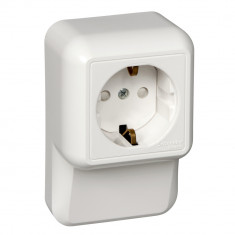 Розетка плинтусная Systeme Electric Blanca Прима со шторками, с монтаж. пластиной, белая 16А &mdash; Multielectrika