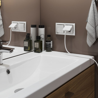 Рамка из поликарбоната на 2 поста Snabb белый/хром W0021901 &mdash; Multielectrika