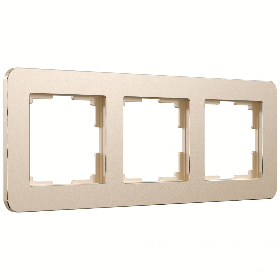 Рамка из металла на 3 поста Platinum шампань W0032611 фото 1 &mdash; Multielectrika