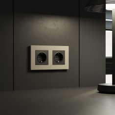 Розетка с заземлением, безвинтовой зажим (черный матовый) W1171308 &mdash; Multielectrika