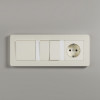 Рамка из поликарбоната на 3 поста Split айвори/белый, soft-touch W0033066 фото 7 &mdash; Multielectrika