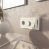 Рамка из поликарбоната на 3 поста Split айвори/белый, soft-touch W0033066 фото 4 &mdash; Multielectrika